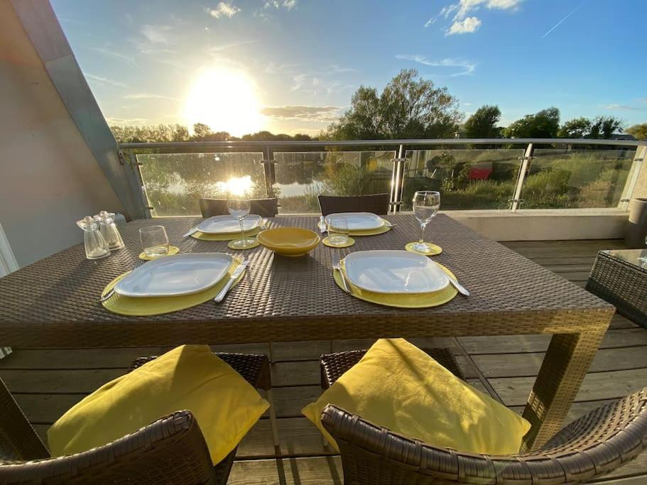 Reed Warbler - Hm111 - Lower Mill Estate Penthouse Apartment With Spa Access Somerford Keynes Exteriér fotografie