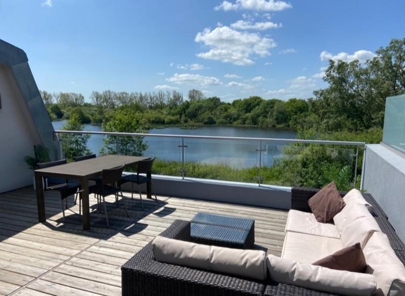 Reed Warbler - Hm111 - Lower Mill Estate Penthouse Apartment With Spa Access Somerford Keynes Exteriér fotografie